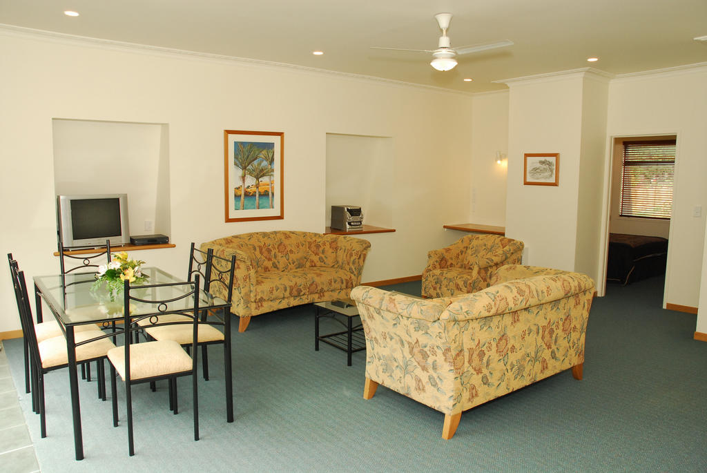 Tanoa Paihia Hotel Exterior foto